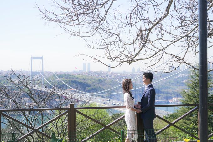 Casual Destination PreWedding at Istanbul by ALLUREWEDDINGS - 002 Casual Destination PreWedding at Istanbul by ALLUREWEDDINGS - 002