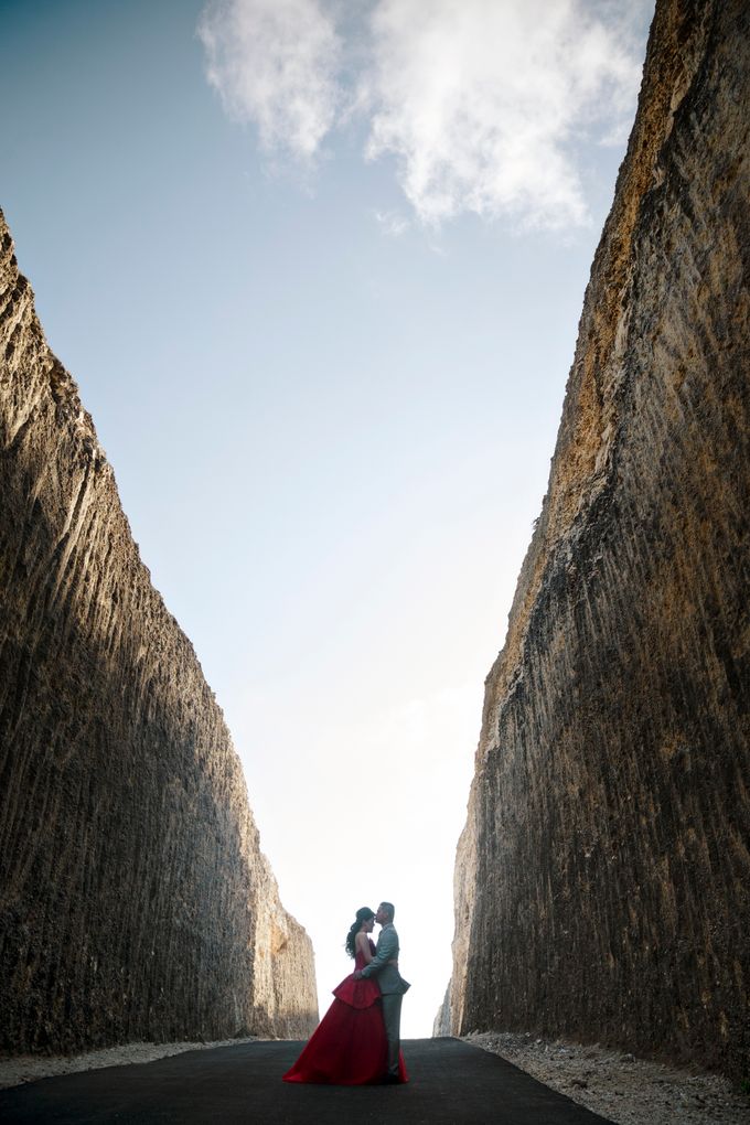 Hendric & Dian Engagement Session by Hope Portraiture - 016