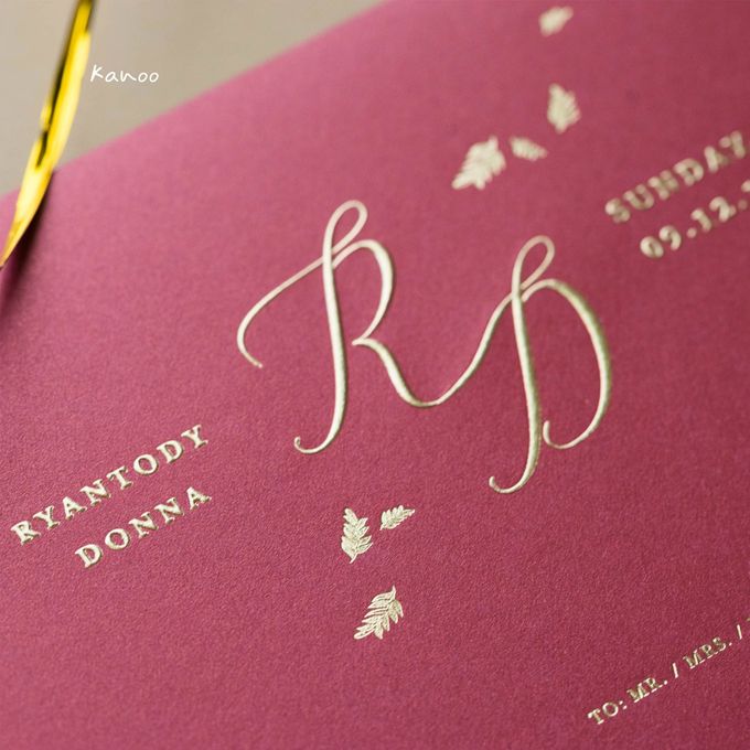 Wedding Invitation - Elegant Marron with Gold by Kanoo Paper & Gift - 001 Wedding Invitation - Elegant Marron with Gold by Kanoo Paper & Gift - 001