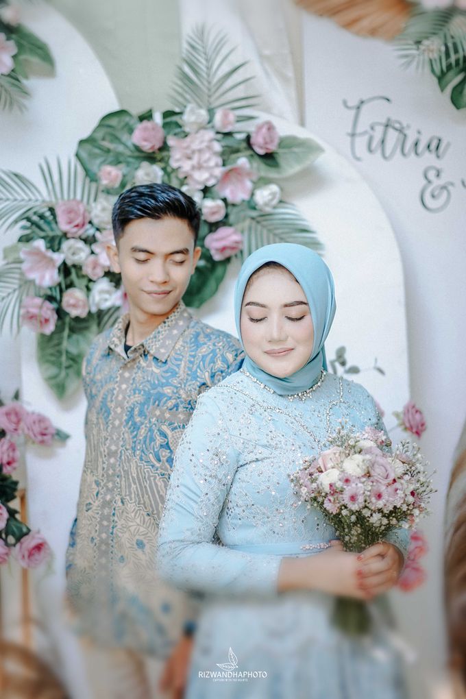 Engagement Fitri & Fuad by Rizwandha Photo - 005 Engagement Fitri & Fuad by Rizwandha Photo - 005