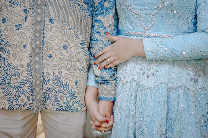 Engagement Fitri & Fuad by Rizwandha Photo - 018 Engagement Fitri & Fuad by Rizwandha Photo - 018