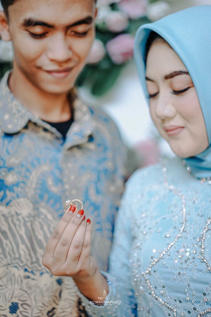 Engagement Fitri & Fuad by Rizwandha Photo - 002