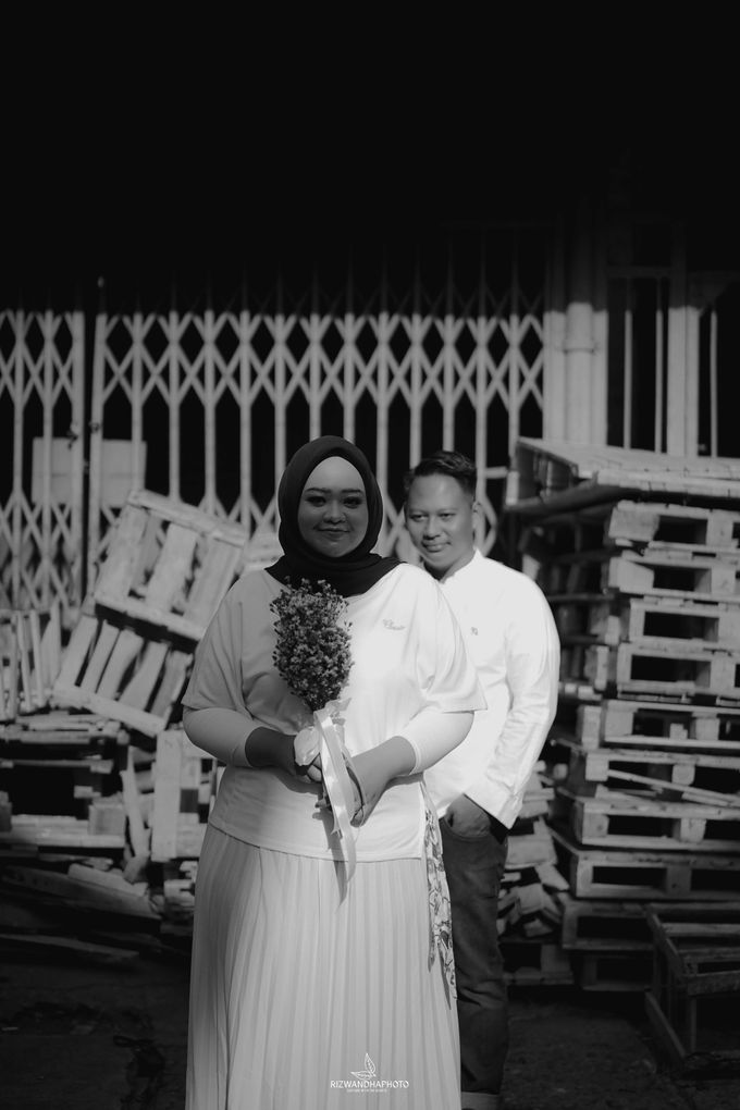 Pre Wedding Fenty & Refangga by Rizwandha Photo - 033