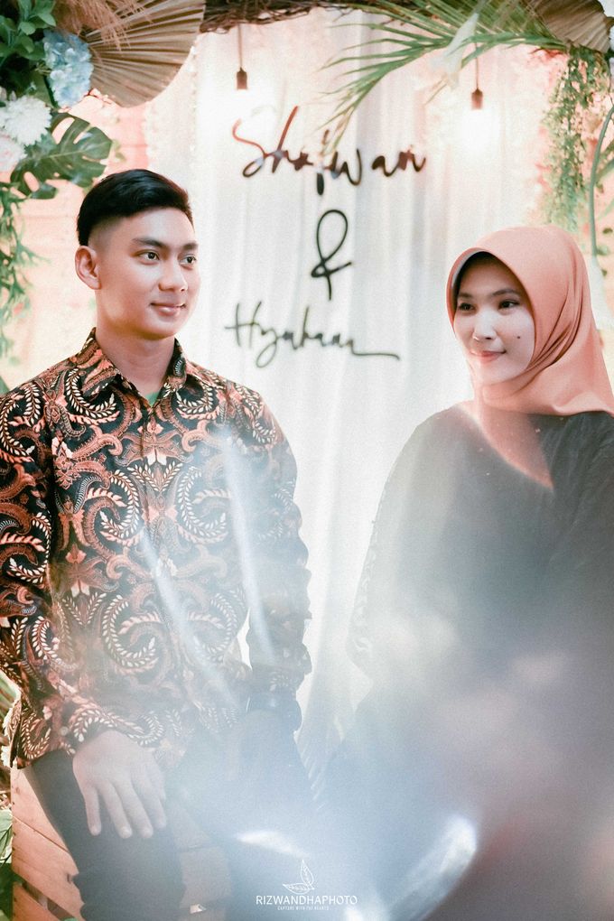 Engagement Of Hana & Sofyan by Rizwandha Photo - 027