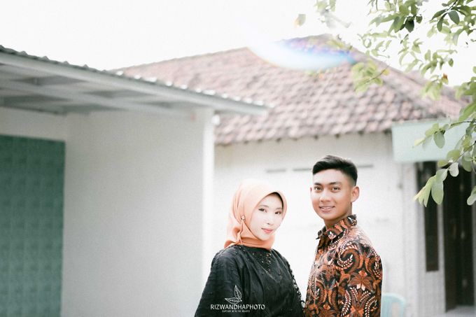 Engagement Of Hana & Sofyan by Rizwandha Photo - 001 Engagement Of Hana & Sofyan by Rizwandha Photo - 001