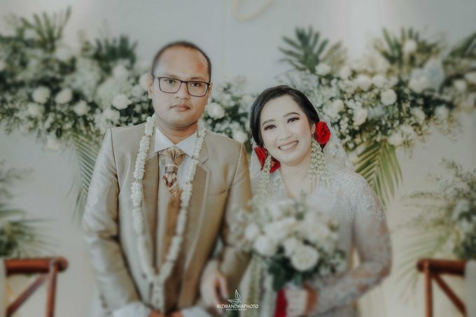 Wedding Of Meta & Egas by Rizwandha Photo - 006