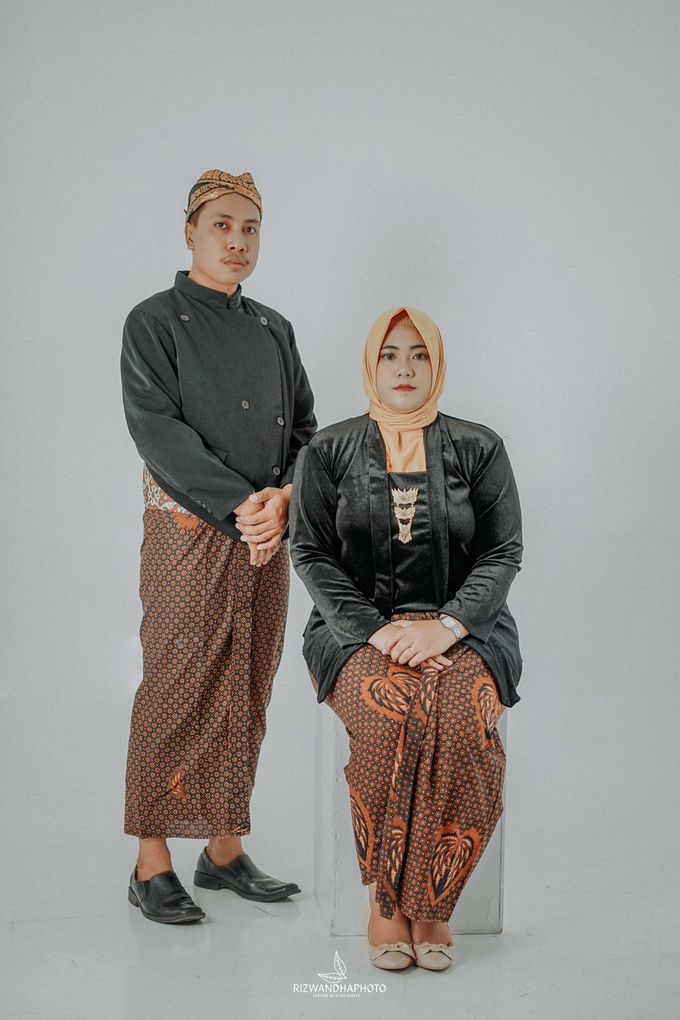 Pre Wedding Rosellif & Wawan by Rizwandha Photo - 015 Pre Wedding Rosellif & Wawan by Rizwandha Photo - 015