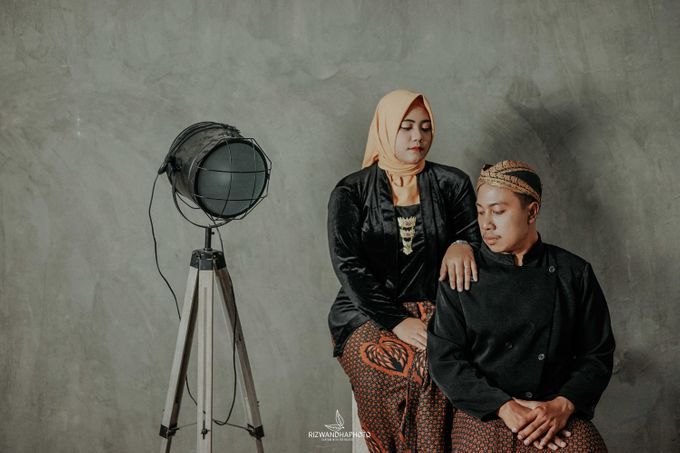 Pre Wedding Rosellif & Wawan by Rizwandha Photo - 017 Pre Wedding Rosellif & Wawan by Rizwandha Photo - 017