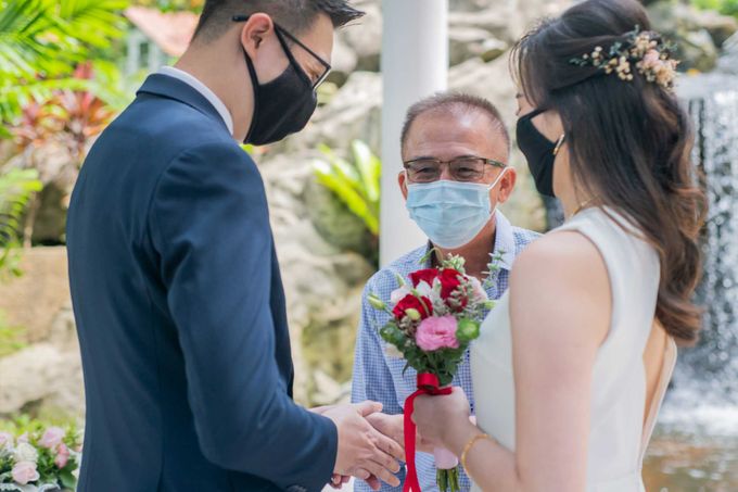 Sheraton Towers Wedding by GrizzyPix Photography - 008