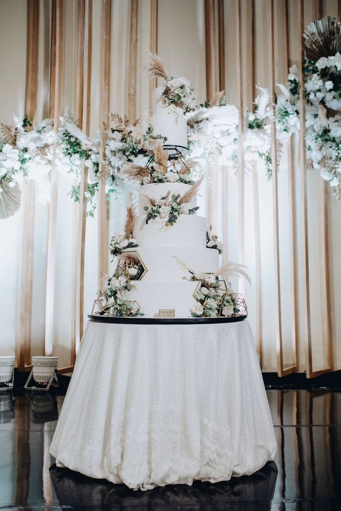 The Wedding of Calvin & Sally by Ivoire Cake Design - 002 The Wedding of Calvin & Sally by Ivoire Cake Design - 002