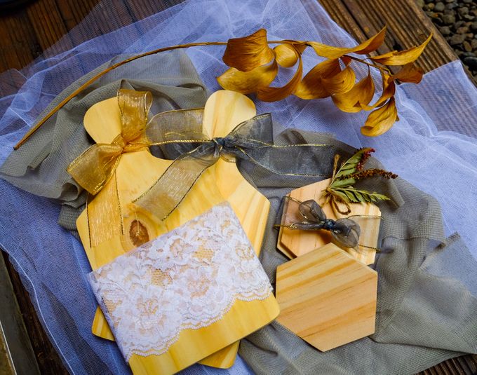 Cutting Board and Coaster by Bumi - 001 Cutting Board and Coaster by Bumi - 001