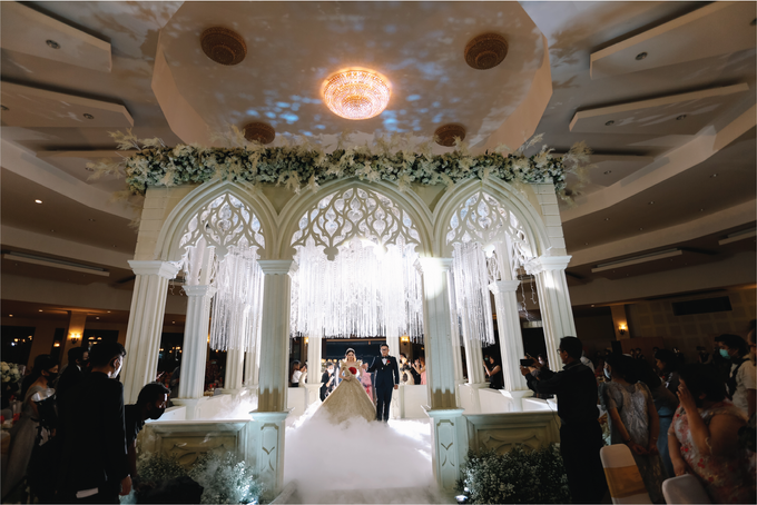 Shandy & Aurell Wedding Decoration at Graha Amen by Valentine Wedding Decoration - 033