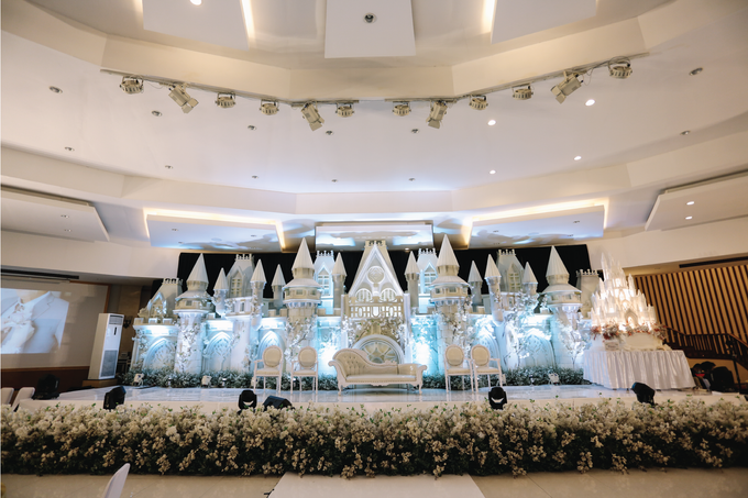 Shandy & Aurell Wedding Decoration at Graha Amen by Valentine Wedding Decoration - 026