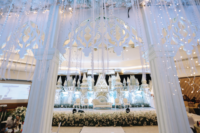 Shandy & Aurell Wedding Decoration at Graha Amen by Valentine Wedding Decoration - 030