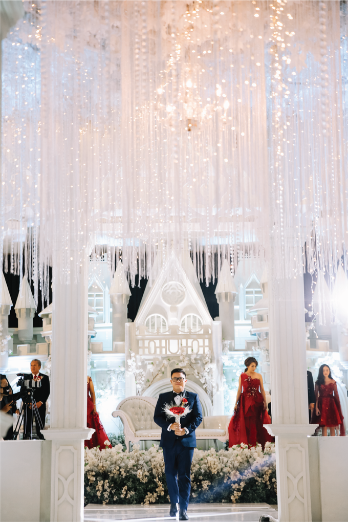 Shandy & Aurell Wedding Decoration at Graha Amen by TUX By Erik Luo - 007