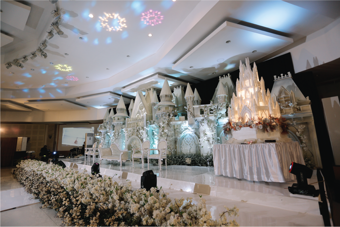 Shandy & Aurell Wedding Decoration at Graha Amen by Valentine Wedding Decoration - 044