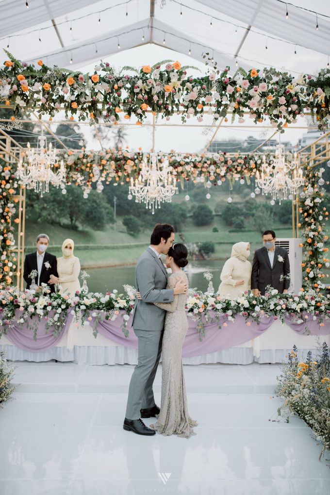From the Wedding of Sadeya & Aldo at Private Villa by Wedding Design Bogor - 016 From the Wedding of Sadeya & Aldo at Private Villa by Wedding Design Bogor - 016