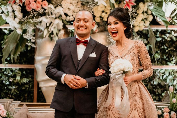 Wedding Reception at Pondok Indah Golf by Yoga Septa Make Up Artist - 020 Wedding Reception at Pondok Indah Golf by Yoga Septa Make Up Artist - 020