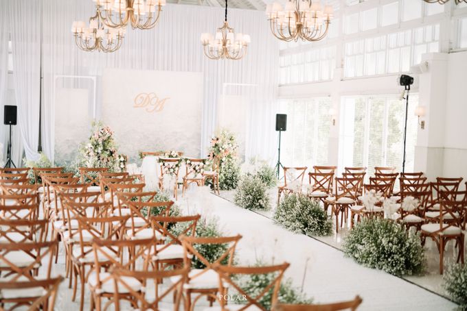 Devi & Anggi Wedding Decoration at Gedong Putih by Valentine Wedding Decoration - 041 Devi & Anggi Wedding Decoration at Gedong Putih by Valentine Wedding Decoration - 041