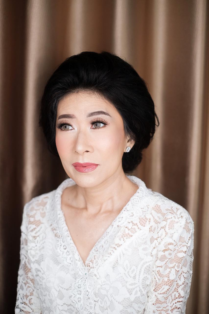 Mature makeup / Mom of Brides makeul by sallmakeupartist - 001 Mature makeup / Mom of Brides makeul by sallmakeupartist - 001