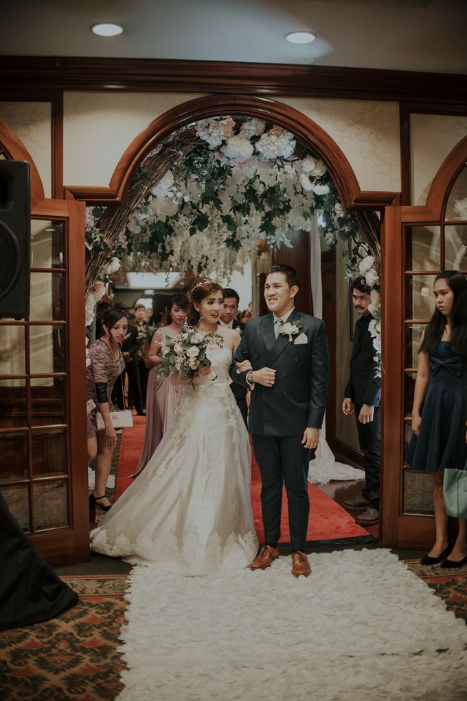 The Wedding of Salvian & Feby by MERCANTILE PENTHOUSE WEDDING - 010 The Wedding of Salvian & Feby by MERCANTILE PENTHOUSE WEDDING - 010