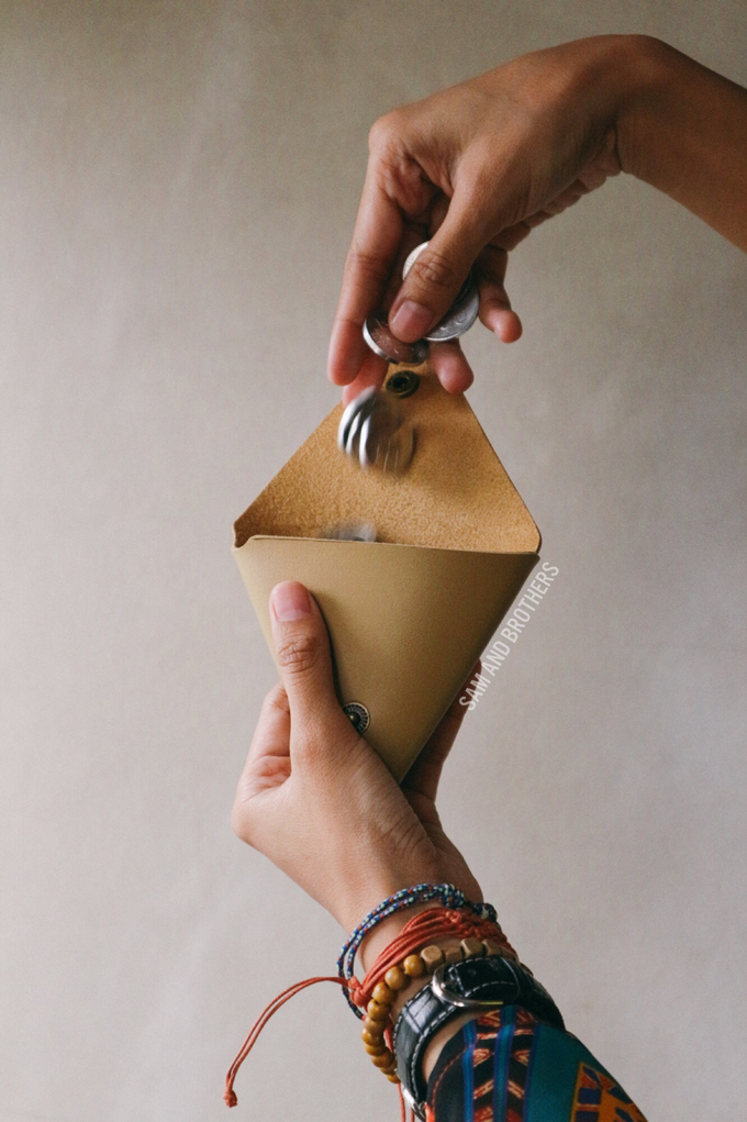 The premium coin pouch by Sam and Brothers - 002 The premium coin pouch by Sam and Brothers - 002