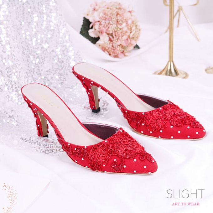 Selop Brukat Merah - Wedding Shoes - Sepatu Pengantin by Slight by SLIGHT SHOES OFFICIAL SHOP - 001 Selop Brukat Merah - Wedding Shoes - Sepatu Pengantin by Slight by SLIGHT SHOES OFFICIAL SHOP - 001