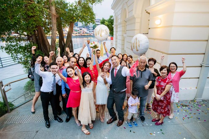 Wedding at Empress & Fullerton Bay Hotel by GrizzyPix Photography - 008