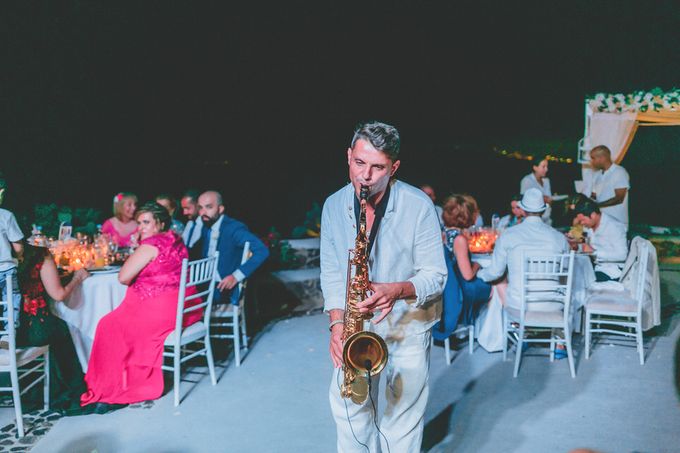 Romantic elegant wedding in Santorini by MarrymeinGreece - 011 Romantic elegant wedding in Santorini by MarrymeinGreece - 011