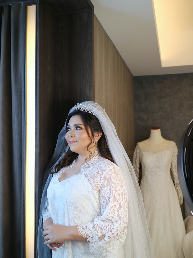 The Wedding of Nina & Yopie by eL Royale Hotel Bandung d/h Grand Royal Panghegar - 005 The Wedding of Nina & Yopie by eL Royale Hotel Bandung d/h Grand Royal Panghegar - 005