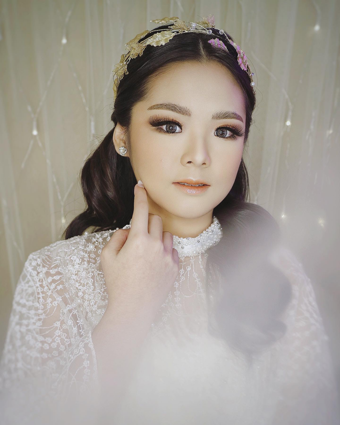 Explore Makeup by Bright by Maria Damayanti - 001 Explore Makeup by Bright by Maria Damayanti - 001