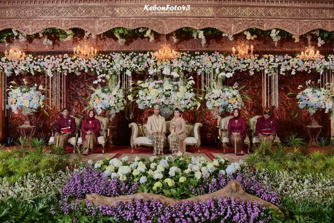 Sasono Utomo TMII Wedding | Pernikahan Megah dalam Tradisi Jawa by Memopro Wedding Organizer - 020 Sasono Utomo TMII Wedding | Pernikahan Megah dalam Tradisi Jawa by Memopro Wedding Organizer - 020