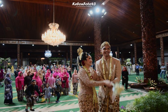 Sasono Utomo TMII Wedding | Pernikahan Megah dalam Tradisi Jawa by Memopro Wedding Organizer - 001