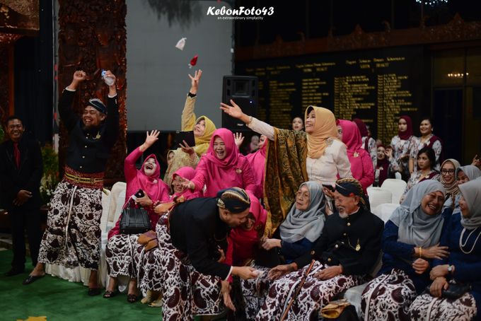 Sasono Utomo TMII Wedding | Pernikahan Megah dalam Tradisi Jawa by Memopro Wedding Organizer - 010 Sasono Utomo TMII Wedding | Pernikahan Megah dalam Tradisi Jawa by Memopro Wedding Organizer - 010