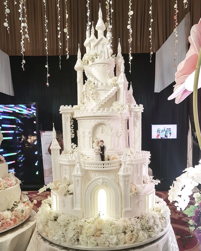 Amor Wedding Cake by Amor Cake - 043 Amor Wedding Cake by Amor Cake - 043