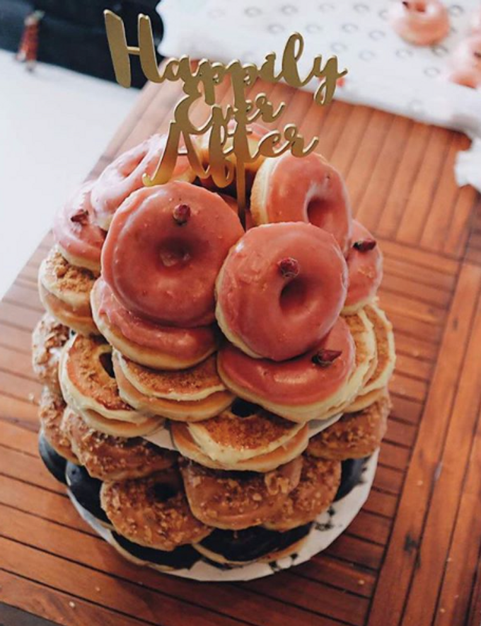 Doughnut Tower by Dough Darlings - 005 Doughnut Tower by Dough Darlings - 005