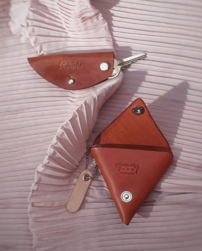 Andrew & Joanna - Key case & coin pouch by Rove Gift - 001 Andrew & Joanna - Key case & coin pouch by Rove Gift - 001