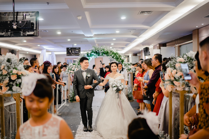 THE WEDDING OF YOHANES & VERONICA by Cerita Bahagia - 008 THE WEDDING OF YOHANES & VERONICA by Cerita Bahagia - 008