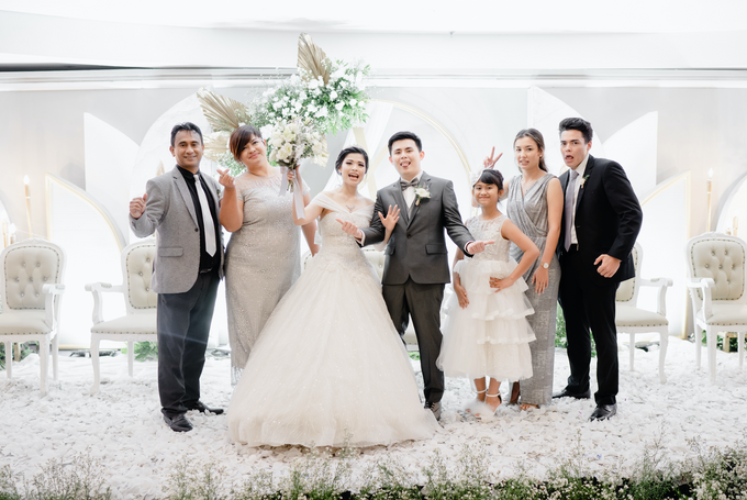 THE WEDDING OF YOHANES & VERONICA by Cerita Bahagia - 010 THE WEDDING OF YOHANES & VERONICA by Cerita Bahagia - 010
