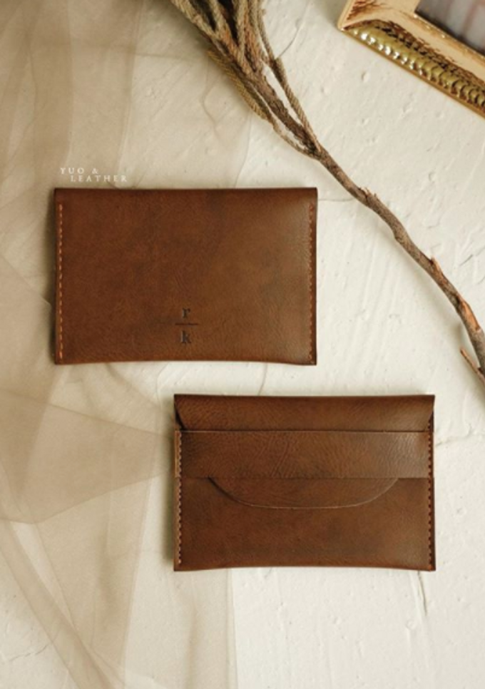 Roy & Katherine Card Holder by Yuo And Leather - 002 Roy & Katherine Card Holder by Yuo And Leather - 002