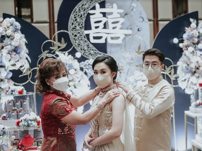 Sangjit of Samuel & Stephanie by Theresia Meilani Couture by SYV Studio - 005