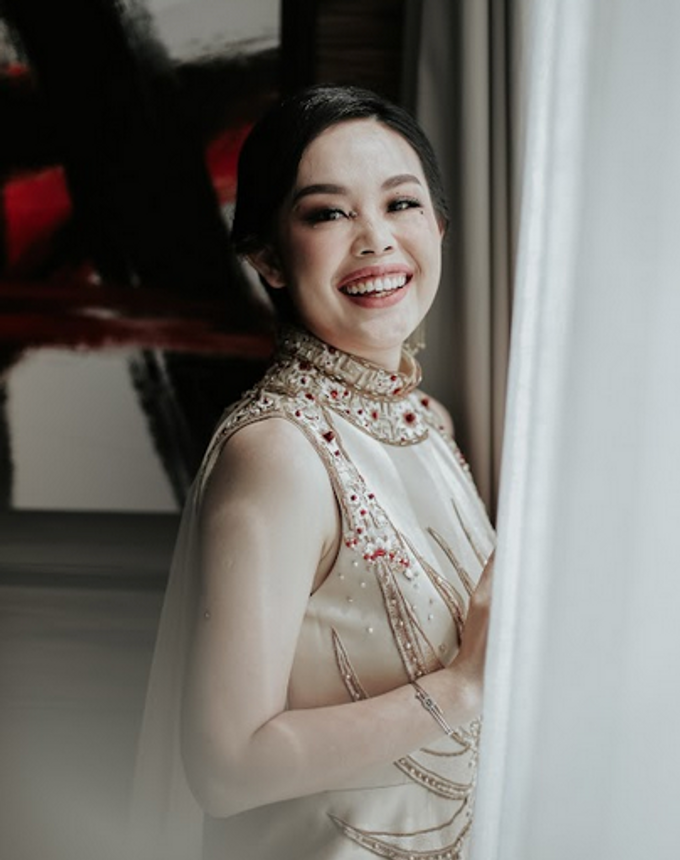 Sangjit of Samuel & Stephanie by Theresia Meilani Couture by SYV Studio - 003
