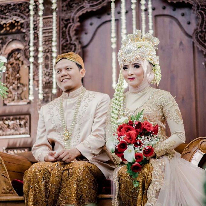 Gus & Syifa Wedding At La Gardena Ballroom Kopo Square by Josh & Friends Entertainment - 024