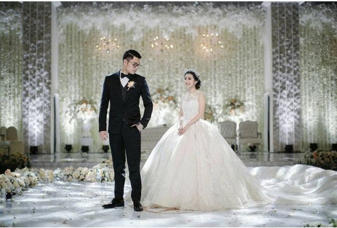 Mr. Stefano & Mrs. Vivie by Ventlee Groom Centre - 010 Mr. Stefano & Mrs. Vivie by Ventlee Groom Centre - 010