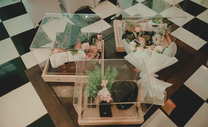 Renanda & Adlan by Jesblossom House Of Flower - 001 Renanda & Adlan by Jesblossom House Of Flower - 001