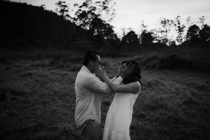 Ranca Upas Couple Session by Berjiwa Studio - 004