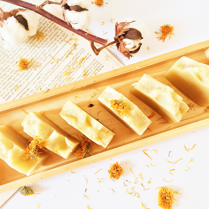 Calendula natural soap bar by Semandarasa Natural Soap Bar - 001
