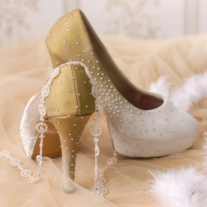 SEPATU PLATFORM WEDDING STARLIGHT WHITE 