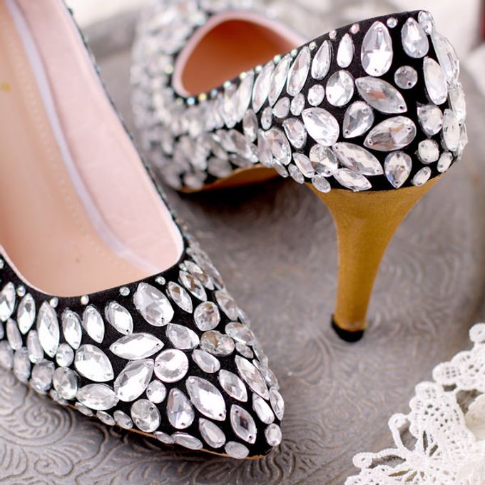 Sepatu Pointed Stellar Hitam - Wedding Shoes - Sepatu Pengantin untuk pernikahan by Slight by SLIGHT SHOES OFFICIAL SHOP - 004 Sepatu Pointed Stellar Hitam - Wedding Shoes - Sepatu Pengantin untuk pernikahan by Slight by SLIGHT SHOES OFFICIAL SHOP - 004