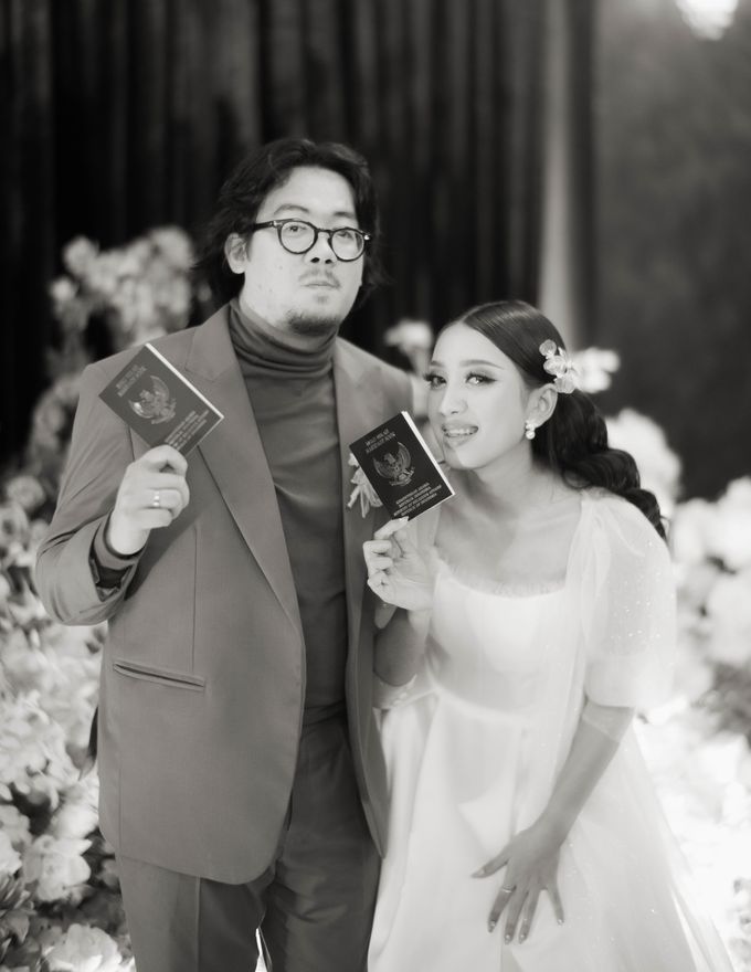 Sarah & Geordy Wedding Decoration at Gedong Putih by Valentine Wedding Decoration - 011 Sarah & Geordy Wedding Decoration at Gedong Putih by Valentine Wedding Decoration - 011